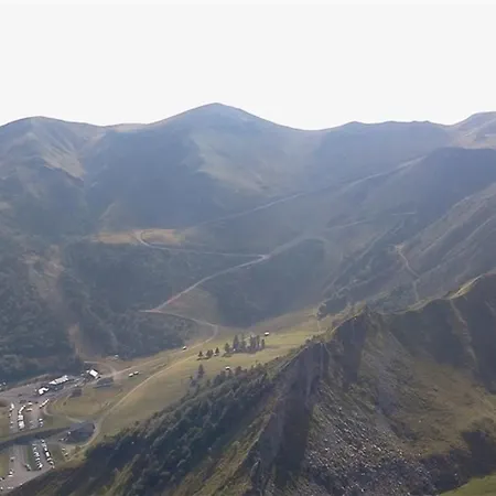 T3 Au Mont-dore, Balcon, Parking, Proche Centre - Fr-1-415-186